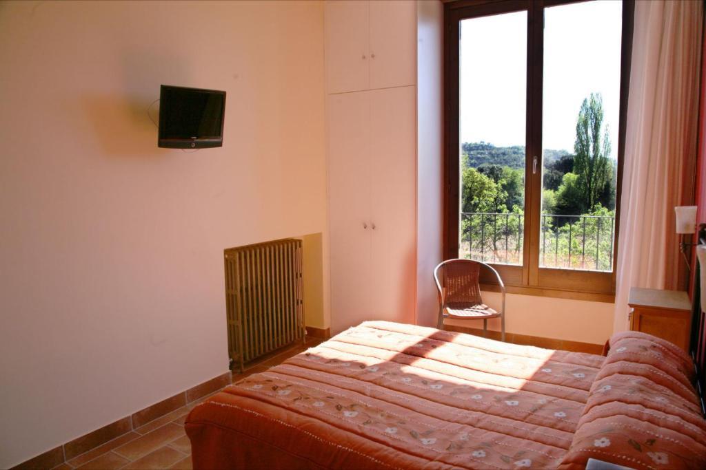 Hostal La Fuente Buera Екстер'єр фото